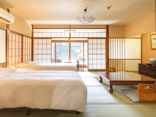 HOTEL SHIRAHAMAKAN - Good To Know
