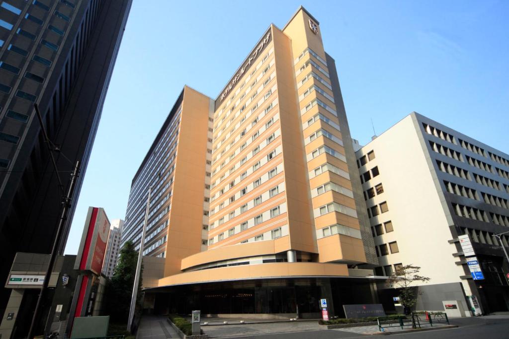 Hotel Sunroute Plaza Shinjuku Review