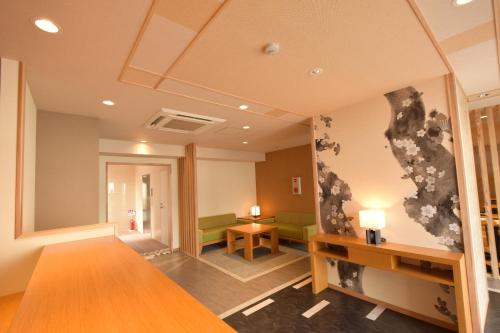 Hotel Trad - Accommodation and Amenities