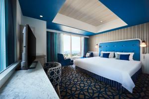 Hotel Universal Port - Room Types and Amenities