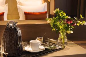 Hotel Villa Saxe Eiffel - Location and Accessibility