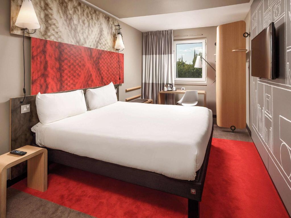 Ibis Coventry Centre Review