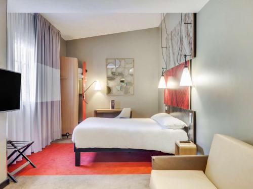 Ibis Saint Germain En Laye Centre - Points About Your Stay