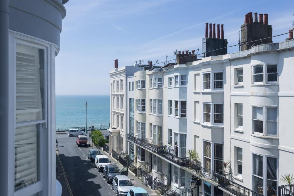 INNit Marina Review