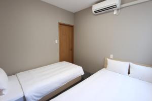 Justin Fukuoka - Dining and Culinary Options