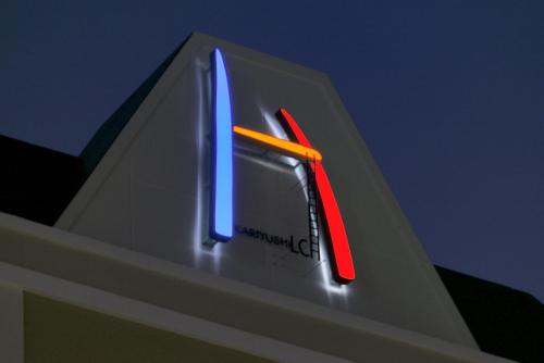 Kariyushi LCH. in Front of Izumizaki Kencho - Hotels Location and Transportation