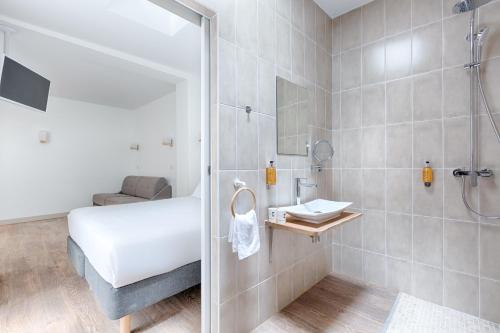 Korner Etoile Hotel - Points About Your Stay