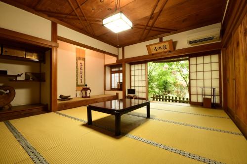 Koyasan Shukubo Daimyououin - Mount Koya Lodge of Great Brightness - Overview of Koyasan Shukubo