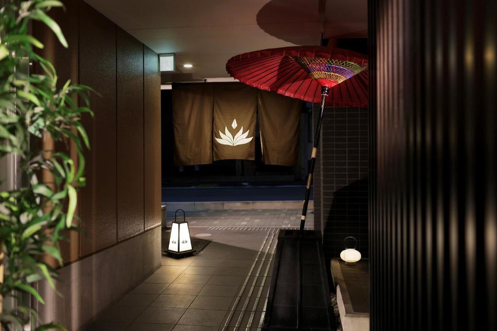 Marutamachi Crystal Hotel - Good To Know