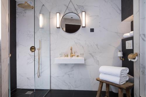 Maxim Hotel Latin Quarter - Points About Your Stay