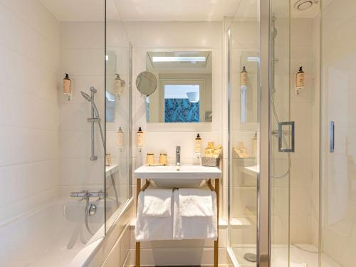 Mercure Paris Saint Cloud Hippodrome - Points About Your Stay