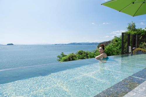 Miyahama Grand Hotel - Hotel Overview and Location