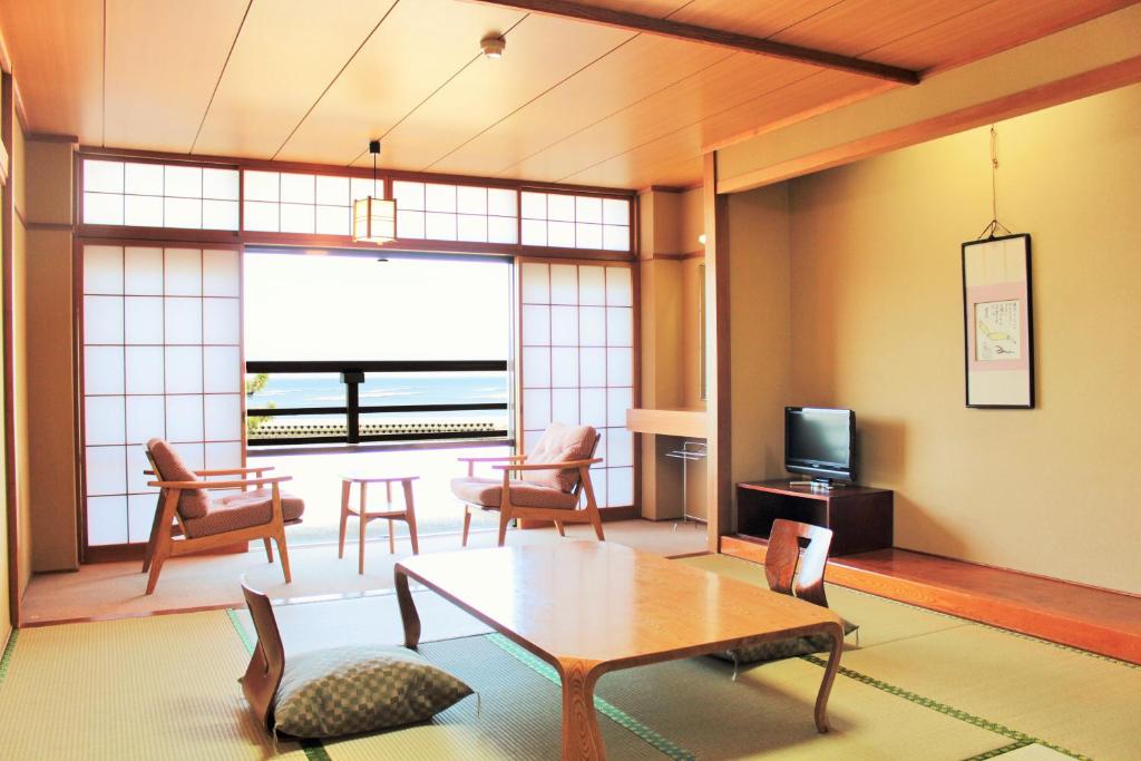 Miyajima Seaside Hotel Review