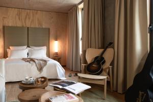 MOB House - Points About Your Stay