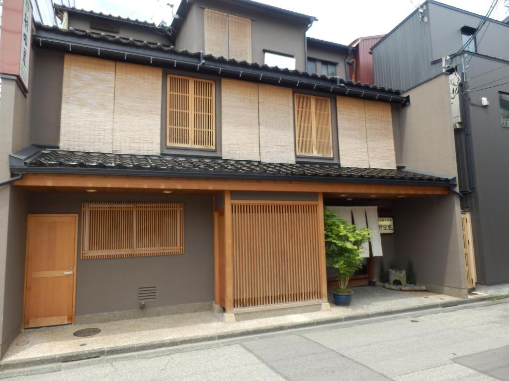 Murataya Review