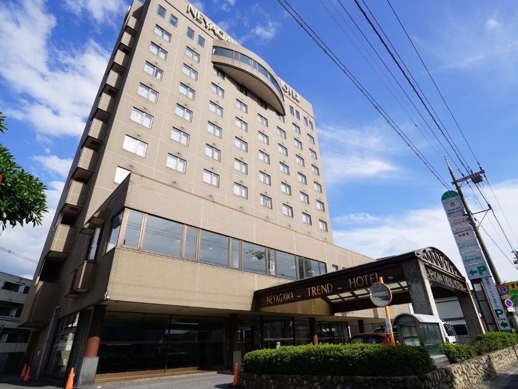 2 Amazing Places to Stay in Neyagawa