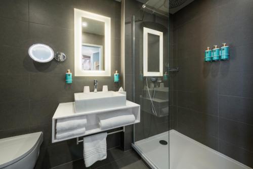 Novotel Paris 20 Belleville - Points About Your Stay