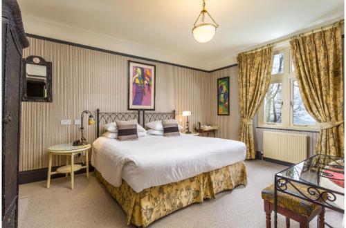Orestone Manor - Good To Know