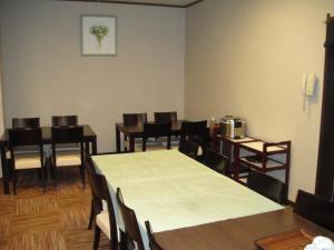 Otowaya Ryokan - Room Features and Amenities