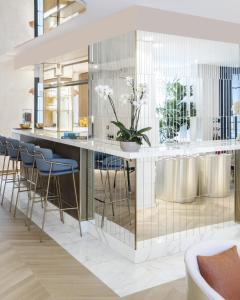 Parisian Hotel - Points About Your Stay