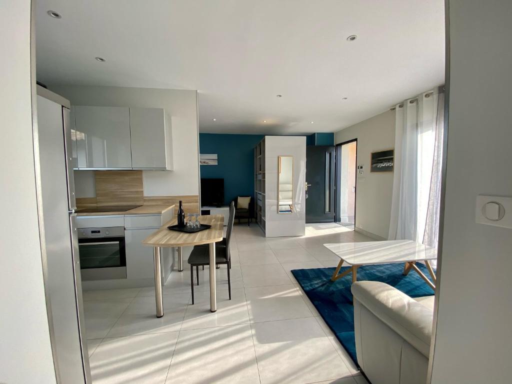 PINK FLAMINGOS 4 Accessible for People With Reduced Mobility - Points About Your Stay