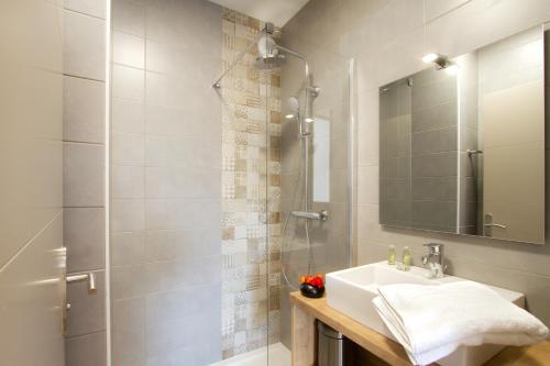 Prestige Odalys Rochebrune Residence The Peaks - Property Overview