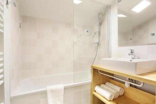 Prestige Residence Odalys Les Fermes De Châtel - Points About Your Stay