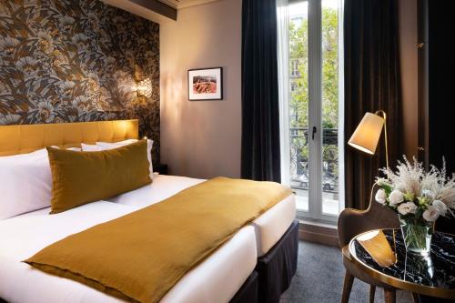 Rayz Eiffel - Points About Your Stay