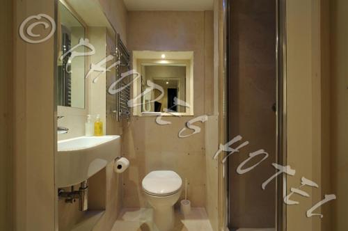 Rhodes Hotel - Good To Know