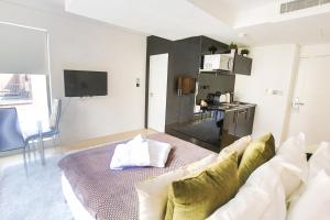 Room Home Stay - Good To Know
