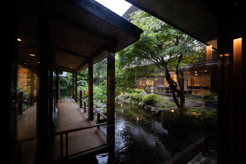 Sakahijiri Nikko Review
