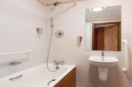 Savera Hotel South Ruislip - Good To Know