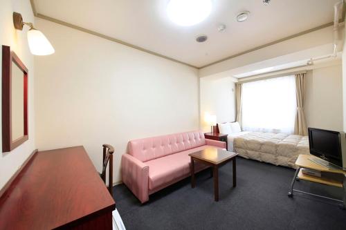 Shinjuku Urban Hotel - Good To Know