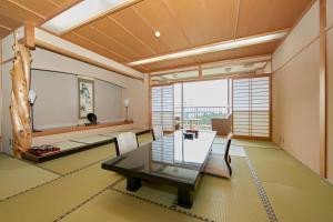 Shirahama Onsen Kishu Peninsula Review - Good To Know