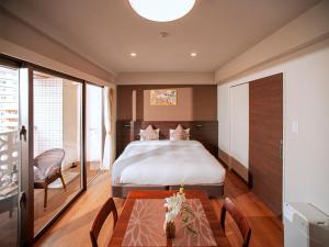 Smart Condo Tomari Review