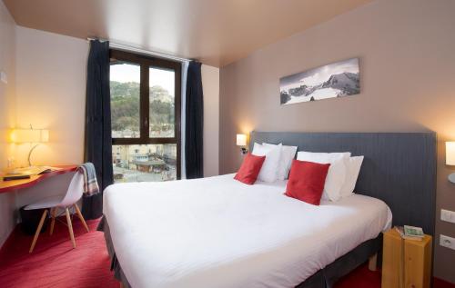 SOWELL HOTELS Le Parc & Spa - Points About Your Stay