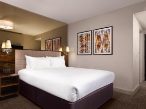 Strand Palace - Good To Know