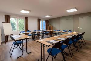 Sure Hotel by Best Western Plaisir - Points About Your Stay