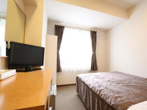 Swanky Hotel Otomo - Amenities and Services Offered
