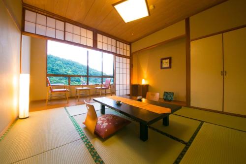 Tashiro Annex - Good To Know