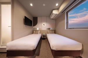 Tennouji Crystal Hotel - Room Types and Amenities