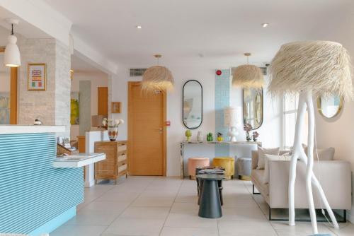 The Anchorage - Points About Your Stay