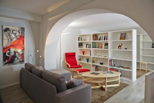 The Arles Centre Residence - Property Overview