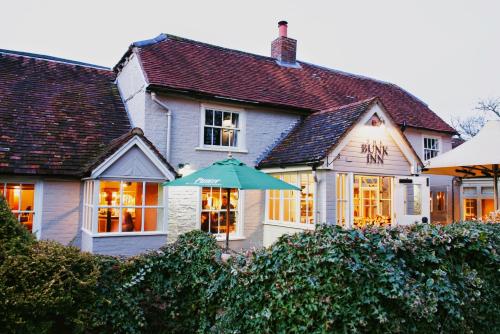 The Bunk Inn - Good To Know