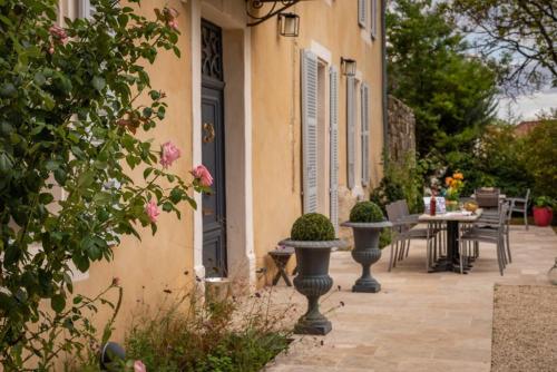 The Castel Pierre - Private House 4 Stars - 18 People - Points About Your Stay