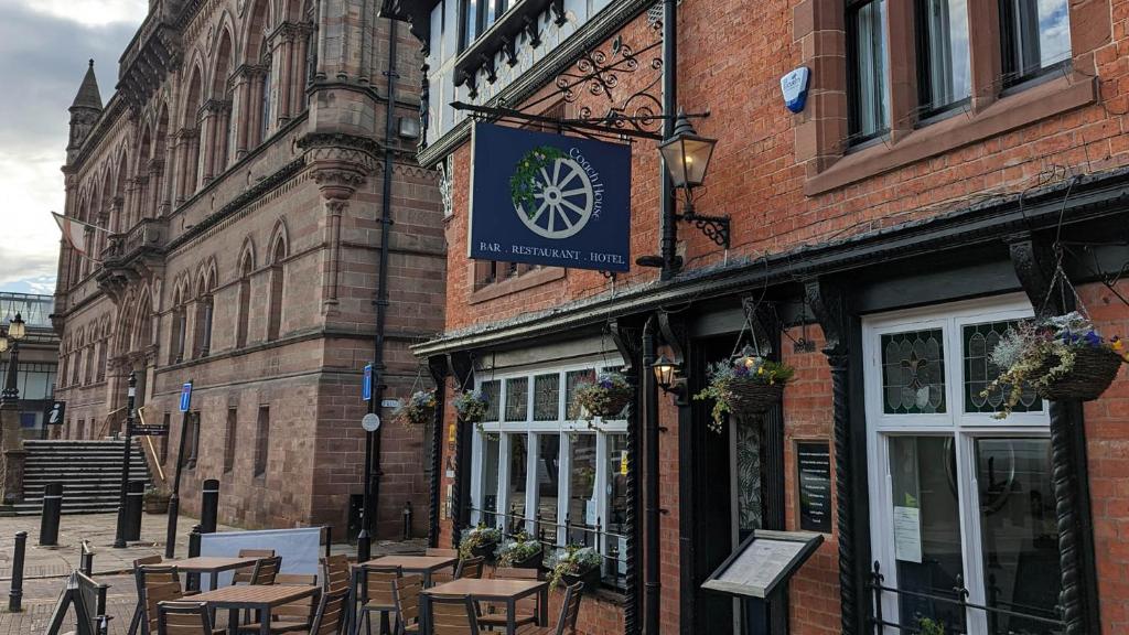 The Coach House Inn Review