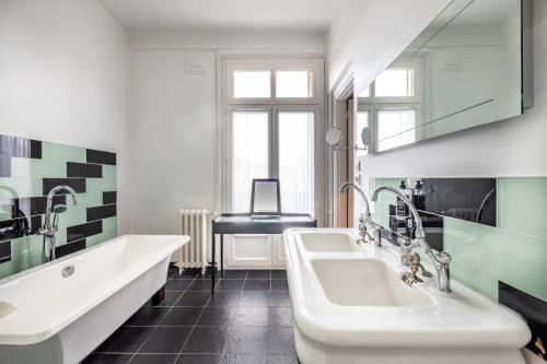 The Grand Hotel - Points About Your Stay