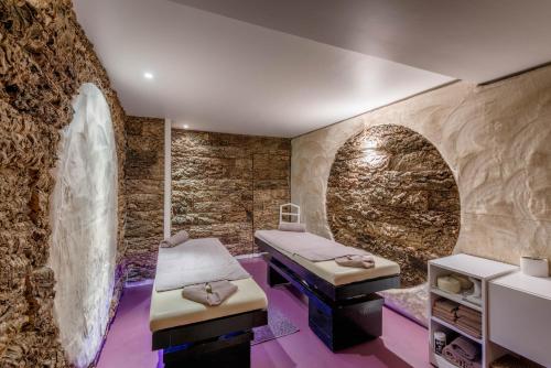 The Grand Hotel & Spa - Points About Your Stay