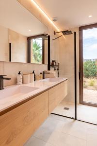 The Houses of the South - Points About Your Stay