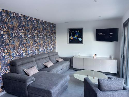 The Lakeside Terraces - Points About Your Stay